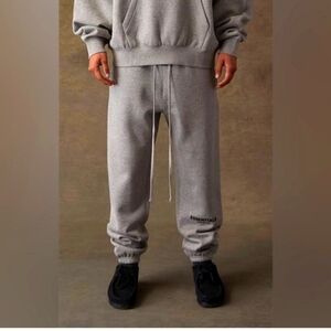 NWT Fear Of God Essentials Dark Oatmeal  Sweatpants Unisex Small
